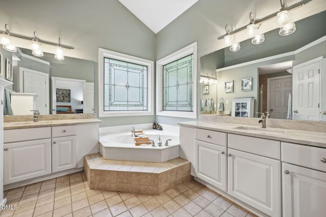 1008 Old Meetinghouse Way, Raleigh, NC 27615