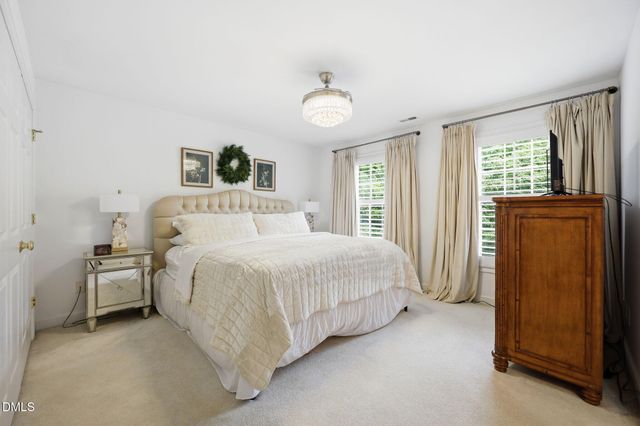 1008 Old Meetinghouse Way, Raleigh, NC 27615