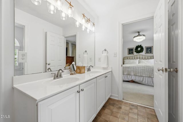 1008 Old Meetinghouse Way, Raleigh, NC 27615