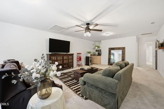 1008 Old Meetinghouse Way, Raleigh, NC 27615