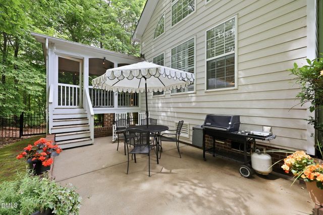 1008 Old Meetinghouse Way, Raleigh, NC 27615