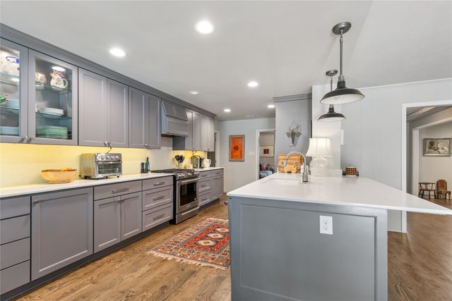 7138 Grand Oaks Road, Dallas, TX 75230