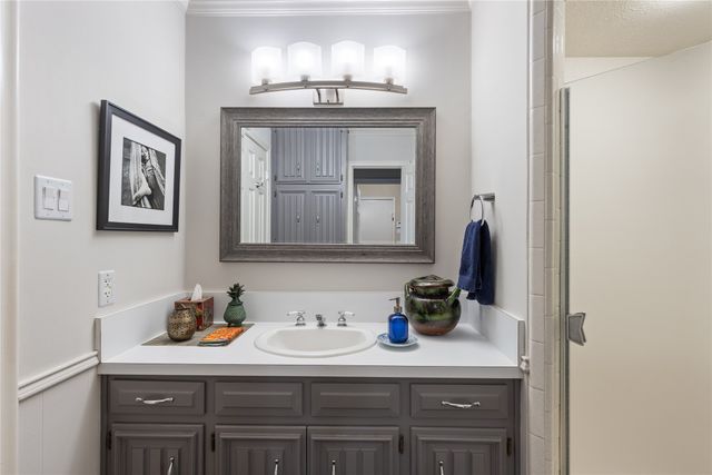 7138 Grand Oaks Road, Dallas, TX 75230