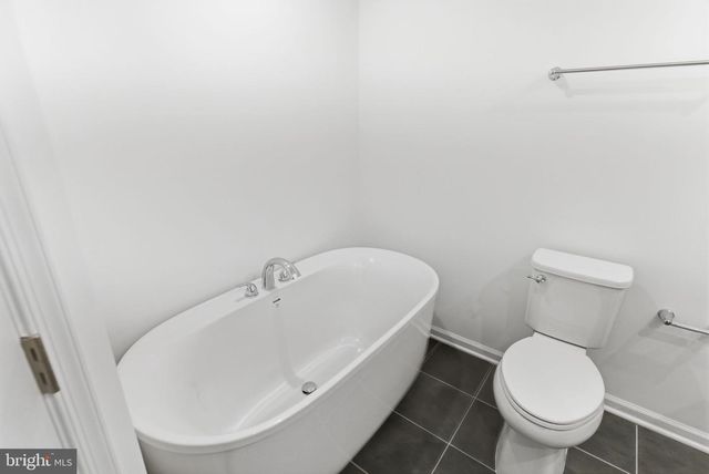 511 FONTANA CIR, Martinsburg, WV 25403
