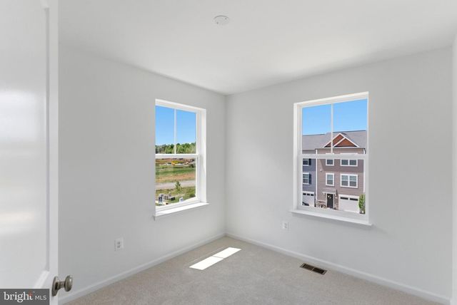 511 FONTANA CIR, Martinsburg, WV 25403