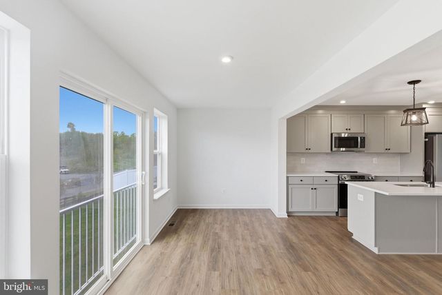 511 FONTANA CIR, Martinsburg, WV 25403