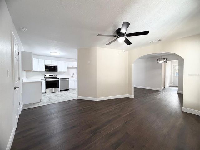 14250 NW 75TH AVENUE, Trenton, FL 32693