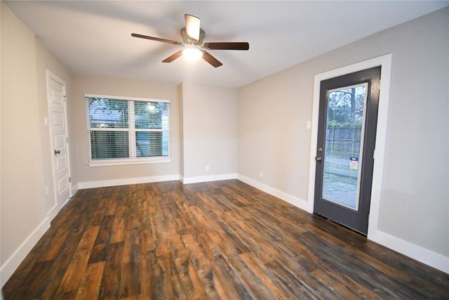 1011 Sam Hill Street, Irving, TX 75062