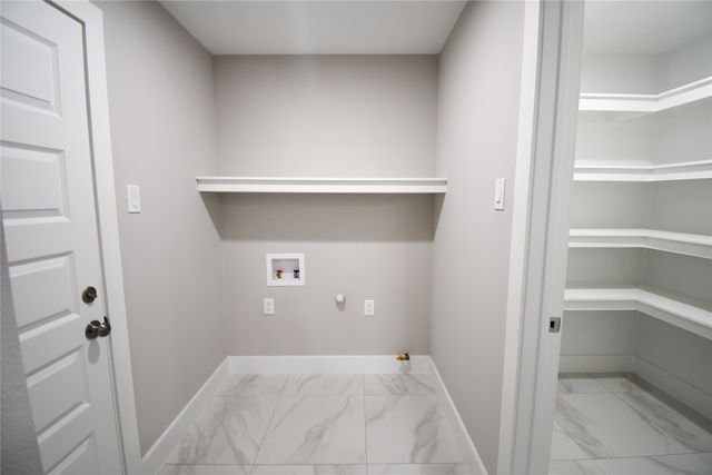 1011 Sam Hill Street, Irving, TX 75062