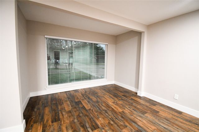 1011 Sam Hill Street, Irving, TX 75062