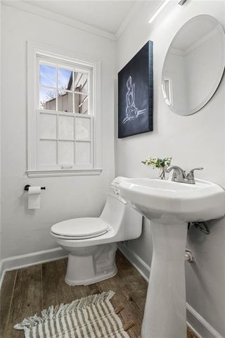 9616 Holmes Road, Kansas City, MO 64131