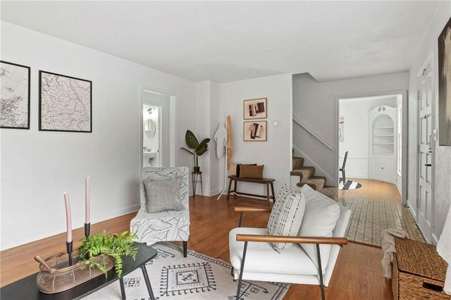 9616 Holmes Road, Kansas City, MO 64131