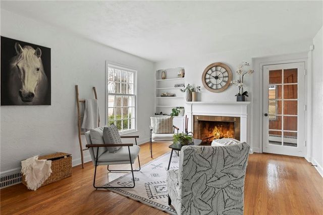 9616 Holmes Road, Kansas City, MO 64131