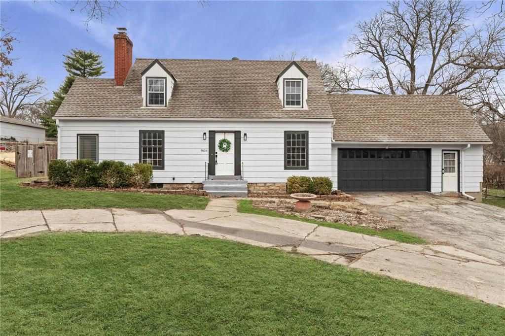 9616 Holmes Road, Kansas City, MO 64131