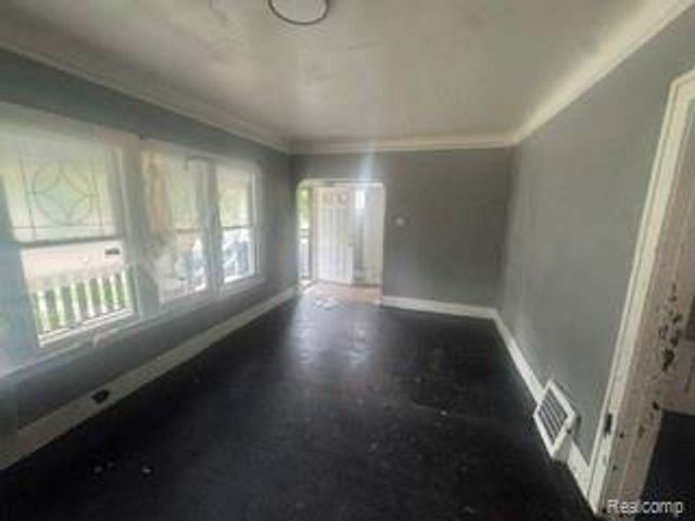 13639 Saratoga Street, Detroit, MI 48205