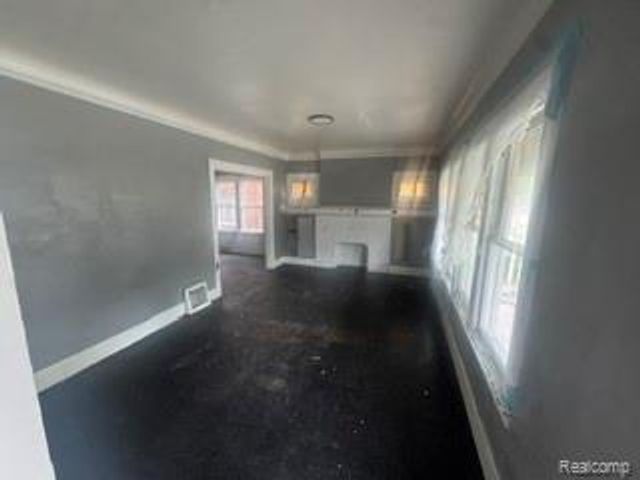 13639 Saratoga Street, Detroit, MI 48205