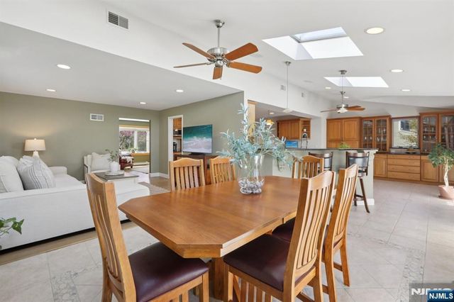 777 W Saddle River Road, Ho-ho-kus, NJ 07423