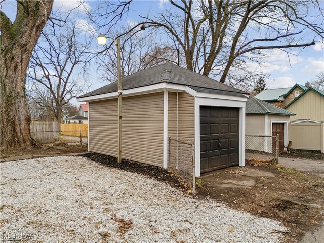 62 Marion Avenue SE, Massillon, OH 44646