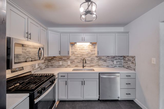 1719 ADINA ST, Austin, TX 78721