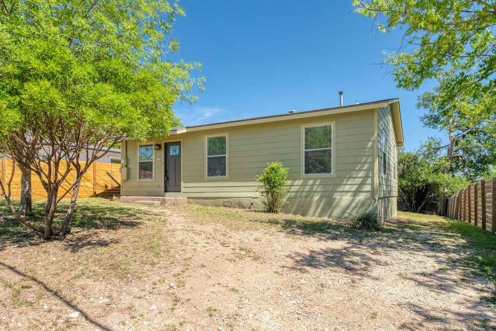 1719 ADINA ST, Austin, TX 78721