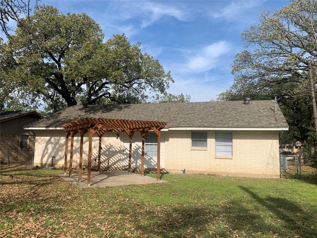 3418 Woodthrush Lane, Denton, TX 76209