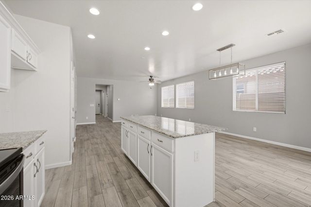 3347 E ROLAND Street E, Mesa, AZ 85213