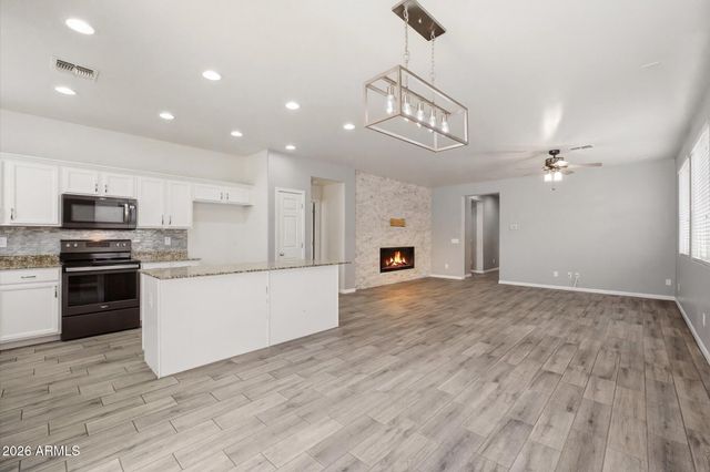 3347 E ROLAND Street E, Mesa, AZ 85213