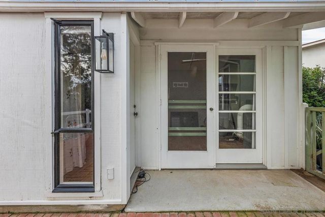 1051 Crest View Rd, Vista, CA 92081