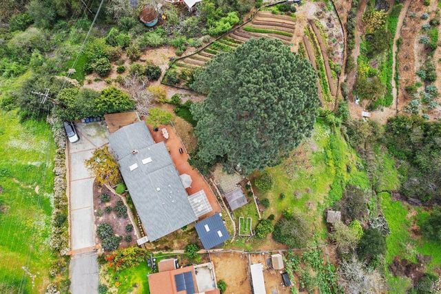 1051 Crest View Rd, Vista, CA 92081