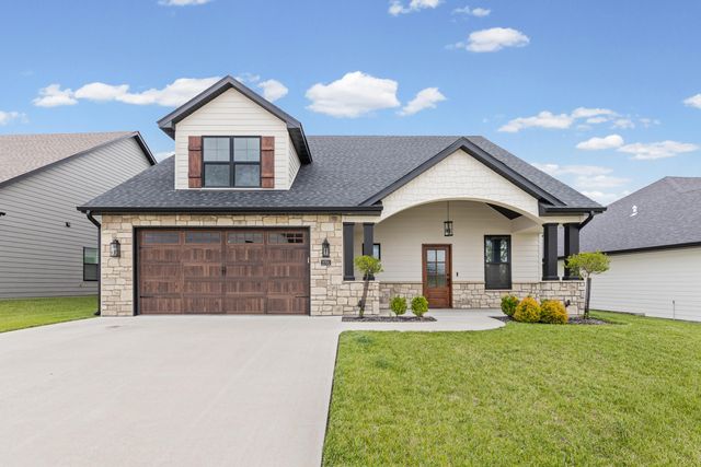 2701 MISTY FLOWER DR, Columbia, MO 65203