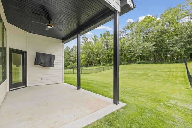 2701 MISTY FLOWER DR, Columbia, MO 65203