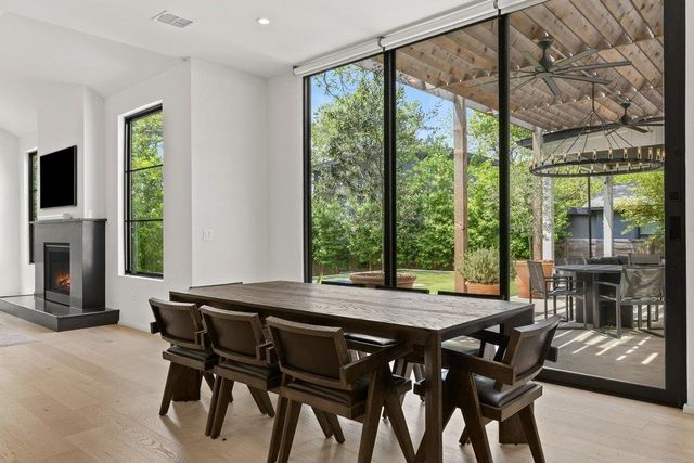 907 Karen Ave, Austin, TX 78757