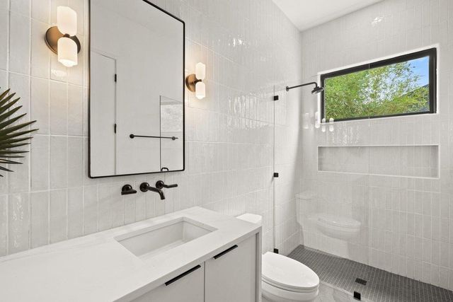 907 Karen Ave, Austin, TX 78757