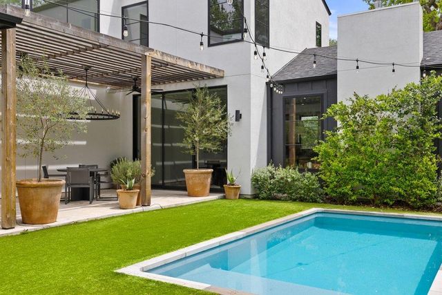 907 Karen Ave, Austin, TX 78757