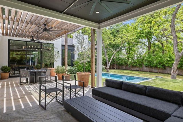 907 Karen Ave, Austin, TX 78757