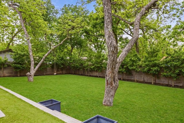 907 Karen Ave, Austin, TX 78757