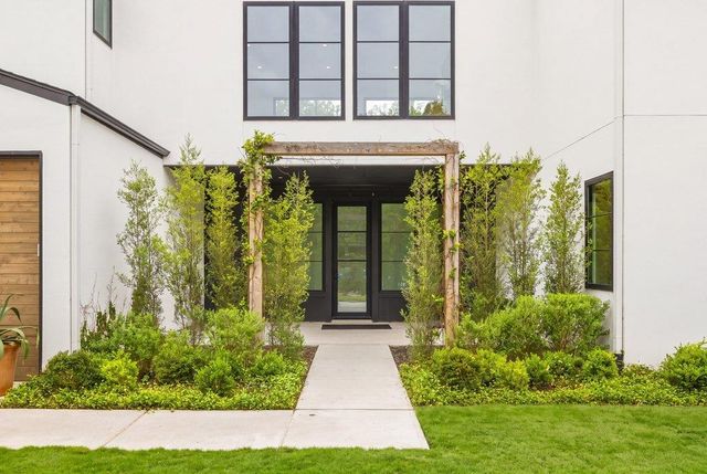 907 Karen Ave, Austin, TX 78757