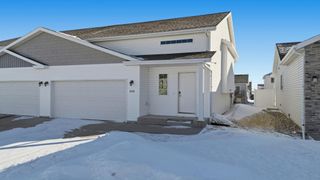 6038 59th Street S, Fargo, ND 58104