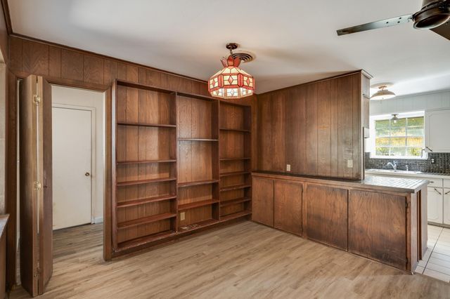 2611 N LEIGHTON CIRCLE, Wichita Falls, TX 76309