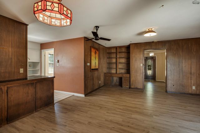 2611 N LEIGHTON CIRCLE, Wichita Falls, TX 76309