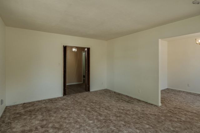 2611 N LEIGHTON CIRCLE, Wichita Falls, TX 76309