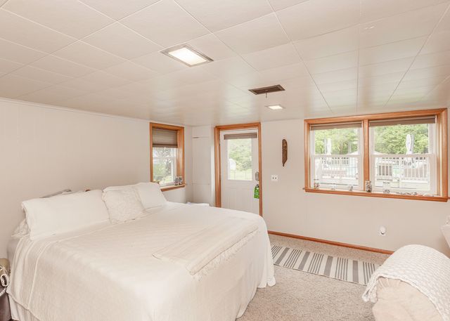 310 Circle Drive, Riverdale, IA 52722