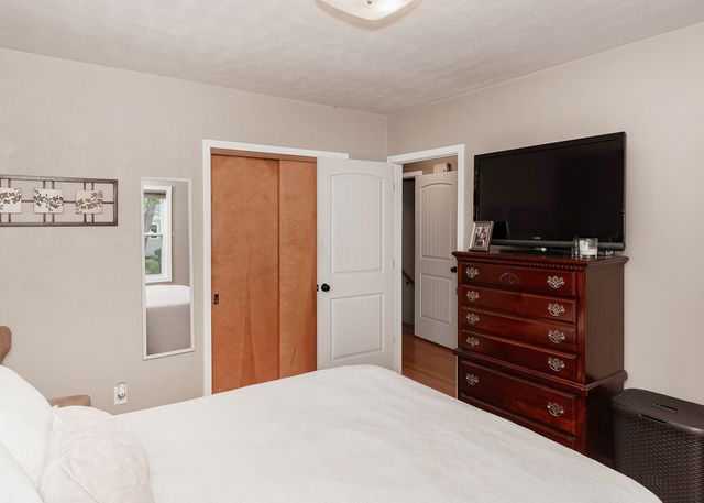 310 Circle Drive, Riverdale, IA 52722