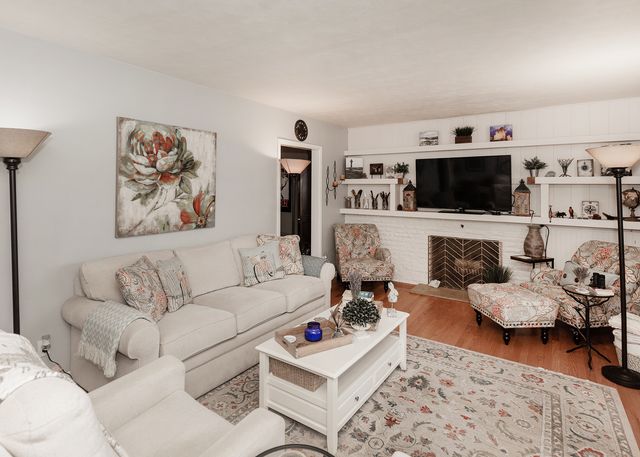 310 Circle Drive, Riverdale, IA 52722