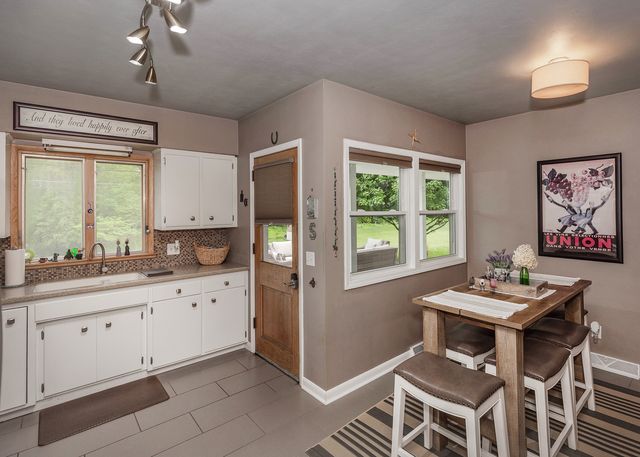 310 Circle Drive, Riverdale, IA 52722