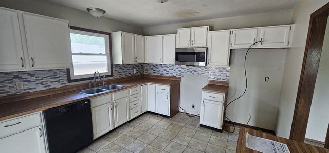 8604 E Wassall St., Wichita, KS 67210
