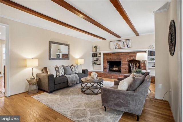 10113 CARDINAL RD, Fairfax, VA 22030