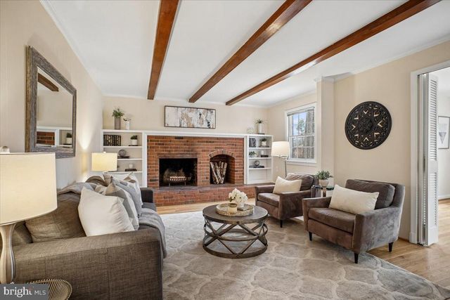 10113 CARDINAL RD, Fairfax, VA 22030