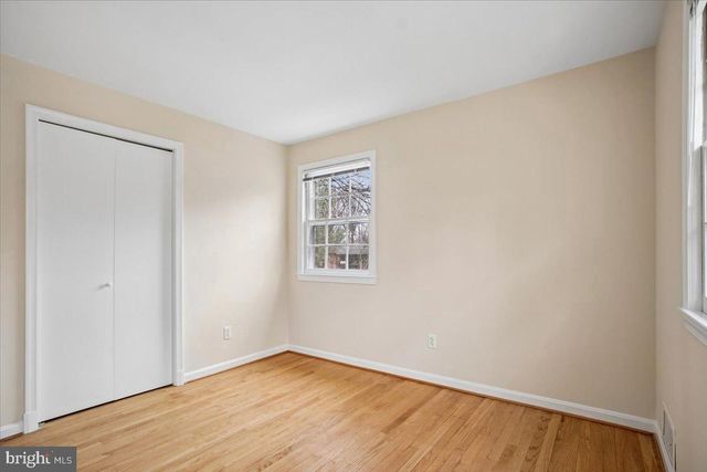 10113 CARDINAL RD, Fairfax, VA 22030