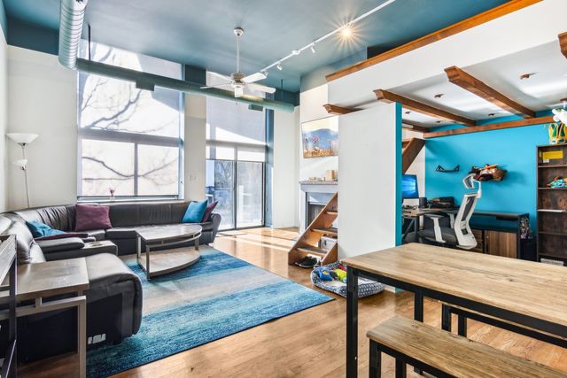 2343 N Greenview Avenue 111, Chicago, IL 60614